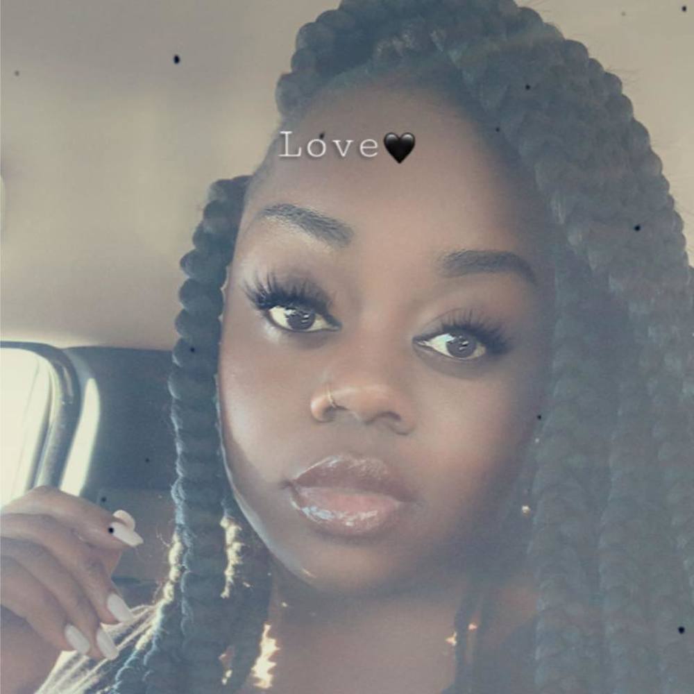 Meet your Posher, Malkia